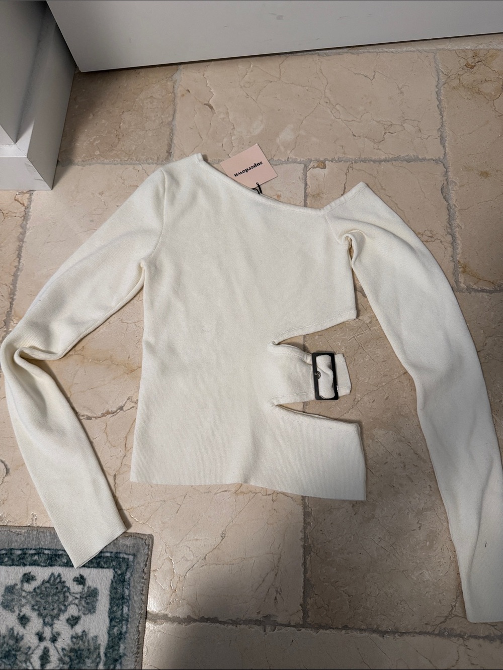 superdown Cream Off-Shoulder Asymmetric Buckle Sweater